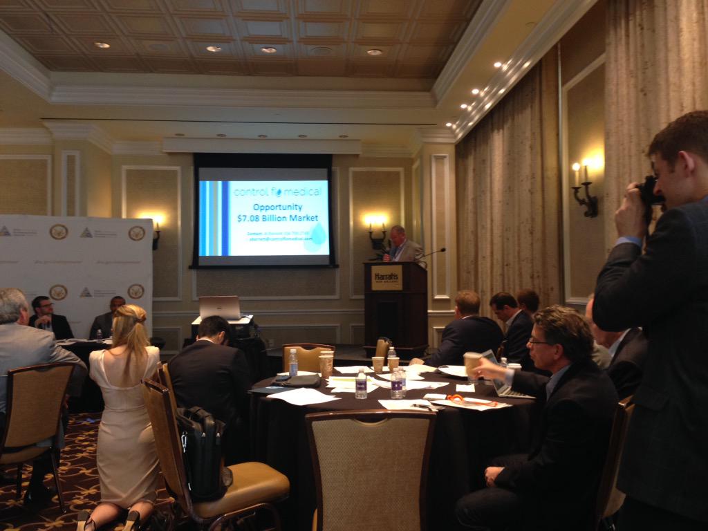 Control Flo Medical pitch at #NOEW2015 demo day @DeltaRegional <a href="/helloNOEW/">New Orleans Entrepreneur Week (NOEW)</a>