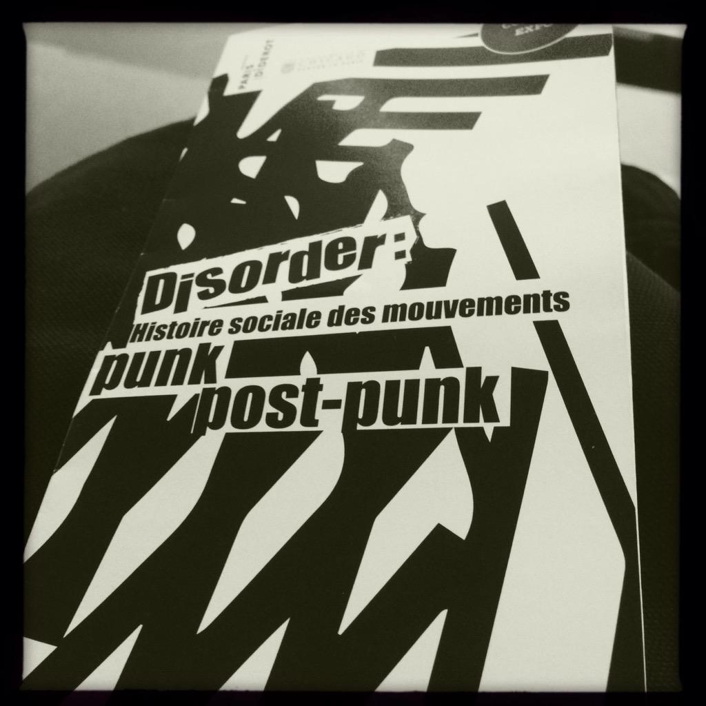 CreatureSimili's tweet image. Live from #Paris