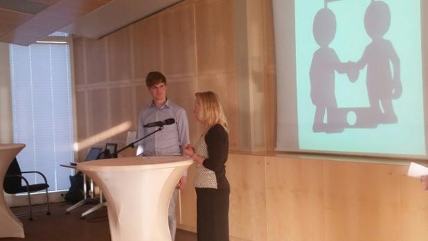 School_Toekomst's tweet photo. De winnaar van de challenge #schoolentoekomst is Vooruitzicht!!! http://t.co/4y7fhv2pMj