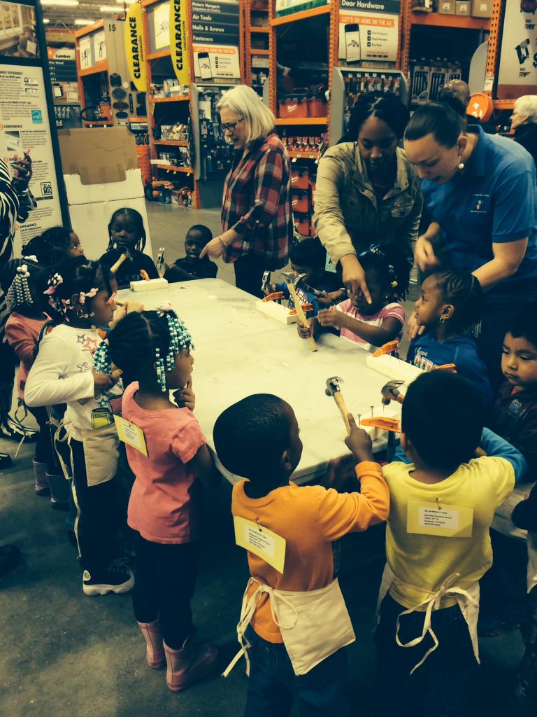 mtbisha's tweet photo. Had a great time with the Blackwell Preschool field trip! #buildingstrongrelationships @tjharris41 @MattGilreathHD http://t.co/uNbcTmKeKp