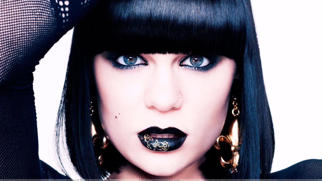 Happy birthday, Jessie J! Nobody can put a price tag on your beauty and talent. 