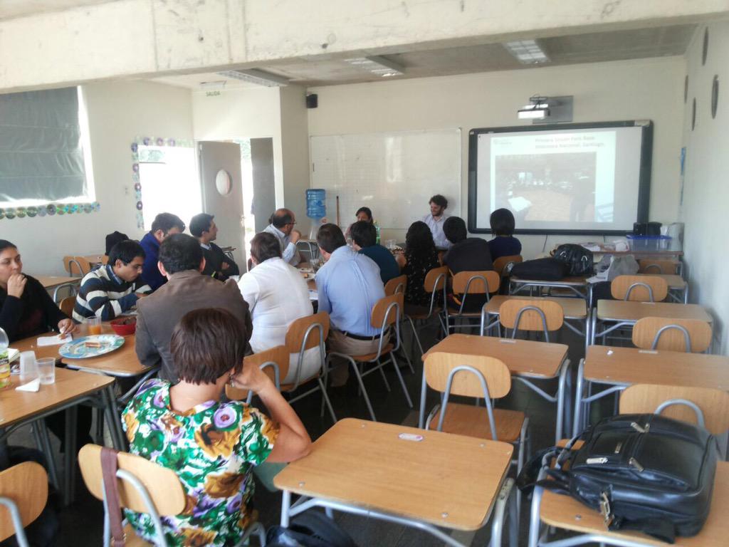 el_planmaestro's tweet image. Estamos en jornada de reflexión del @MagisterioNac presentamos nuestras propuestas en Colegio Bicentenario Colina