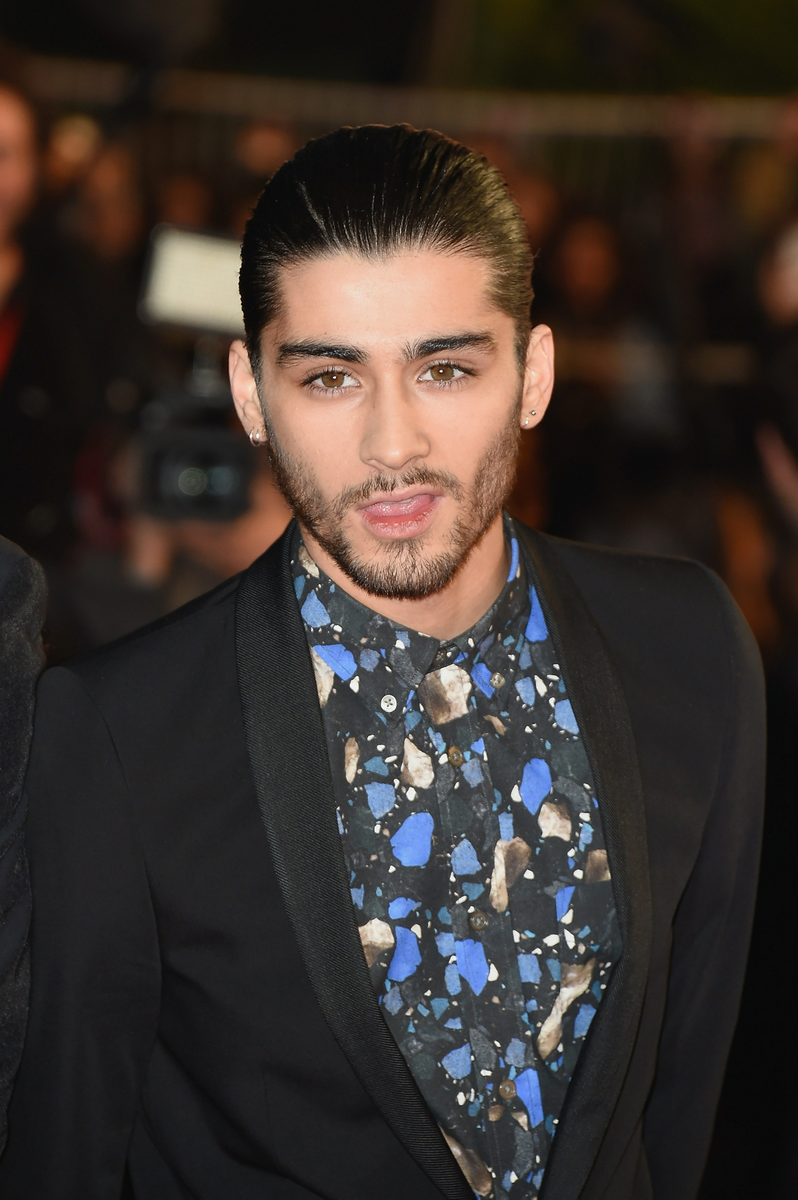 seventeen's tweet photo. One Direction's Zayn Malik Has Officially Gone Solo http://t.co/eZhdfoWS3X http://t.co/uN7hzZ6ySc