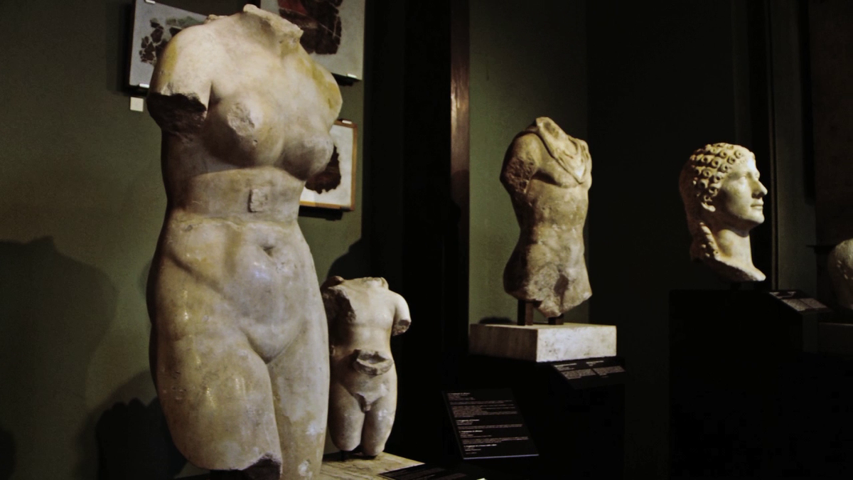 memoriaMilano's tweet photo. alla scoperta del Civico Museo Archeologico di #Milano #MemoMi #storia http://t.co/a4Plx4HK6s http://t.co/RIEmcaL0Yn