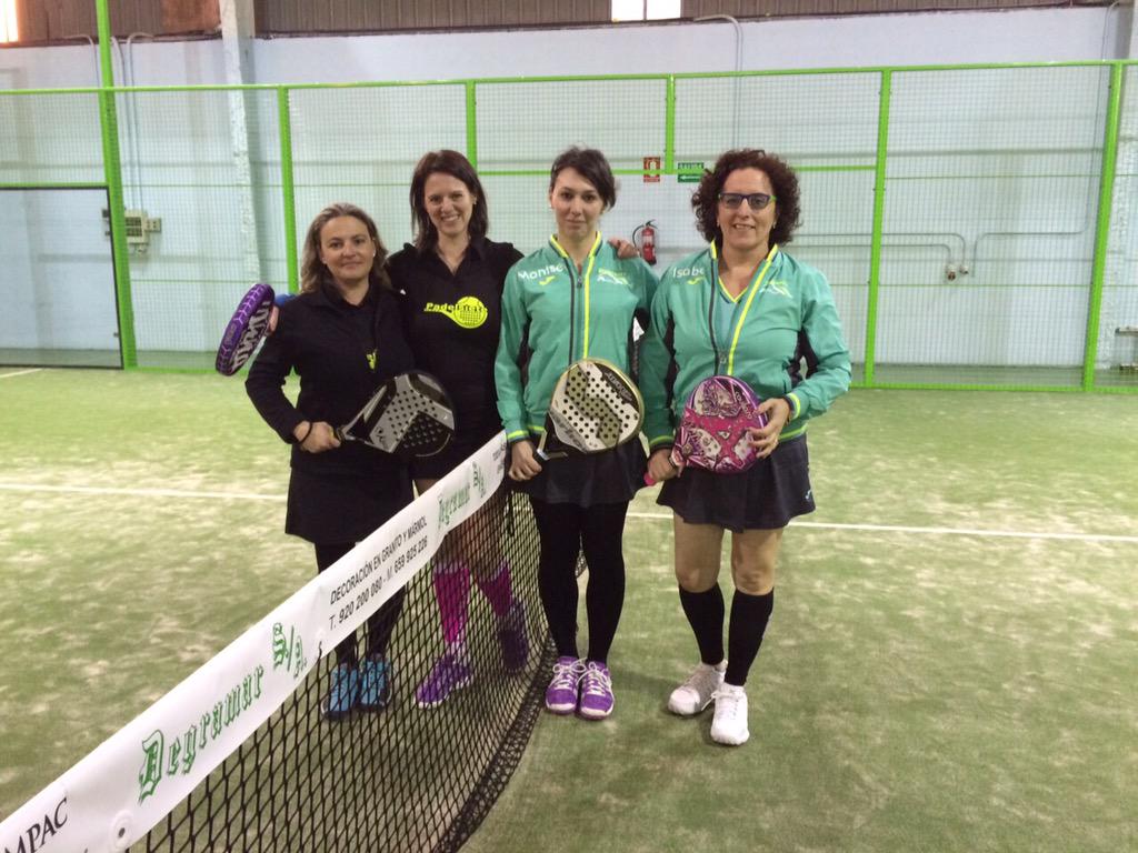 Perfil38_'s tweet photo. 6-2/6-1 se ha impuesto el equipo de deportes  alfonso #LigaPadelTeam http://t.co/RcWs6CwMth