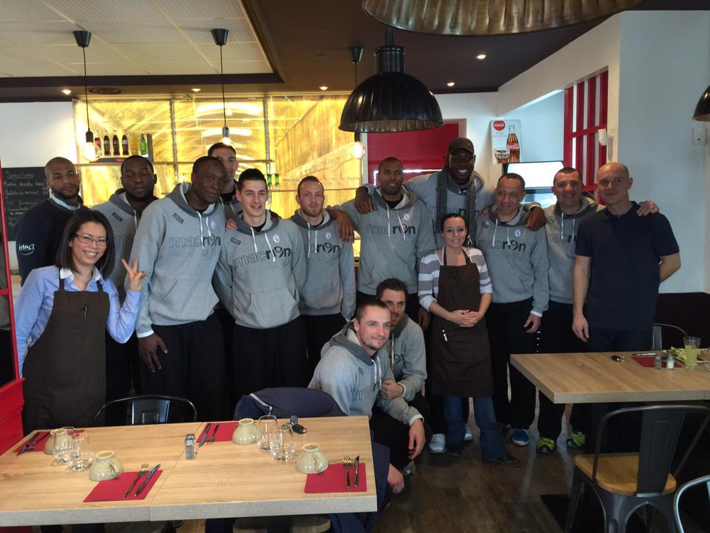 Team photo before we depart for this weekends away match! #FC Mulhouse