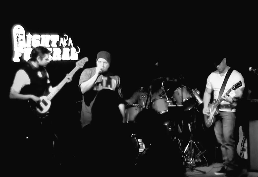 fight_funeral's tweet image. Live at jerseys
