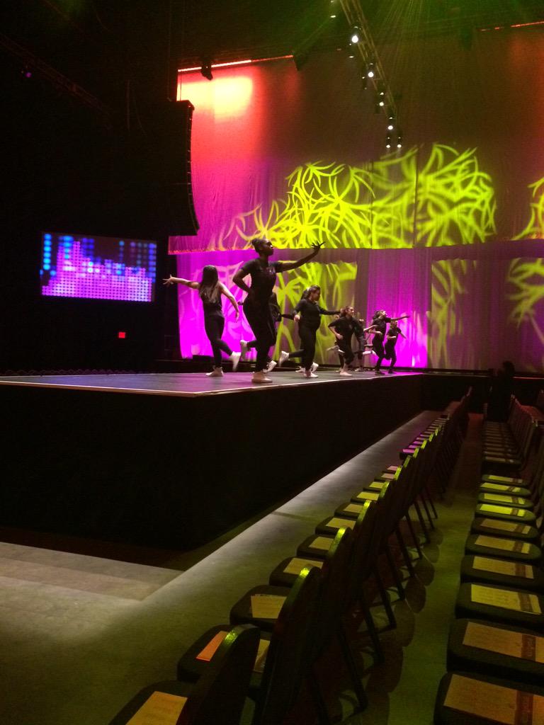 LIMFashionShow's tweet image. LIM dance team rehearsal! Let&apos;s get excited for their performance tonight! Doors open at 6:15! #Epocholution