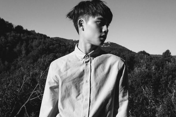 Intl_EXO's tweet photo. 150328 D.O's teaser photos! http://t.co/LaBHb802gJ