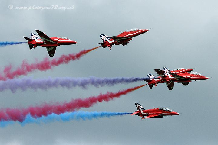 The ONLY time when purple is acceptable! ;-) <a href="/rafredarrows/">Red Arrows</a> Rollbacks at <a href="/WaddAirShow/">Waddington Air Show</a> #DyeTeam <a href="/MAK672/">Michael Knight</a>