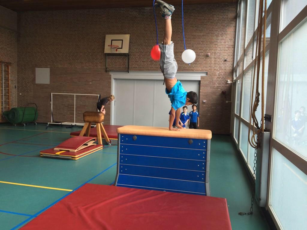 SportUnie's tweet photo. Zet kinderen in beweging op uw #bso met #sportworkshops! Wij komen graag langs om advies te geven! @PartouTweets http://t.co/odQ9K5INU7