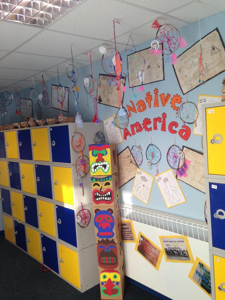 StJohns_Eagle's tweet photo. Check out the Y6 corridor - full of all things Native American! http://t.co/r6v4K7lNFA