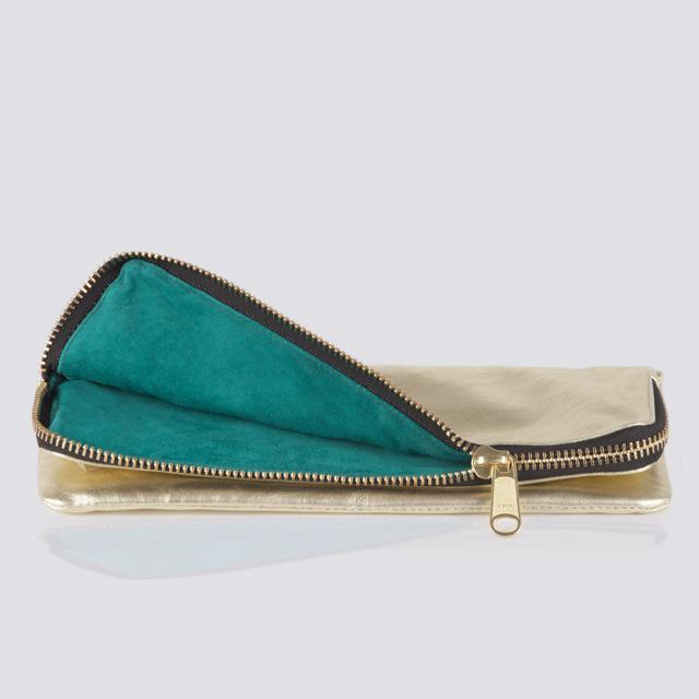 Brunswick_andCo's tweet photo. Reversible Spring Clutch Collection...more to come! #fashion #clutch #purse #Toronto http://t.co/nhGYSYKet2