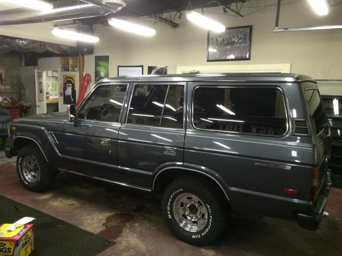 PrivacyTint's tweet image. 1989 Land Cruiser FJ60  w/ 30%