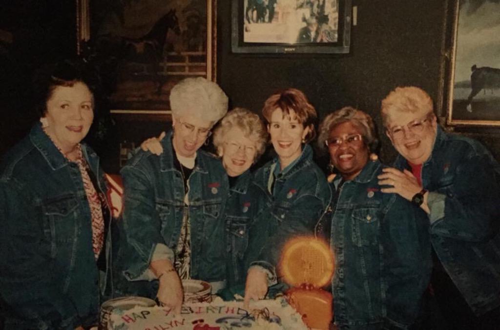 womenoffaith's tweet photo. #FlashbackFriday w/BarbaraJohnson, @marilynmeberg @PatsyClairmont @SheilaWalsh @thelmaw @luciswindoll http://t.co/oz22oBIRH7