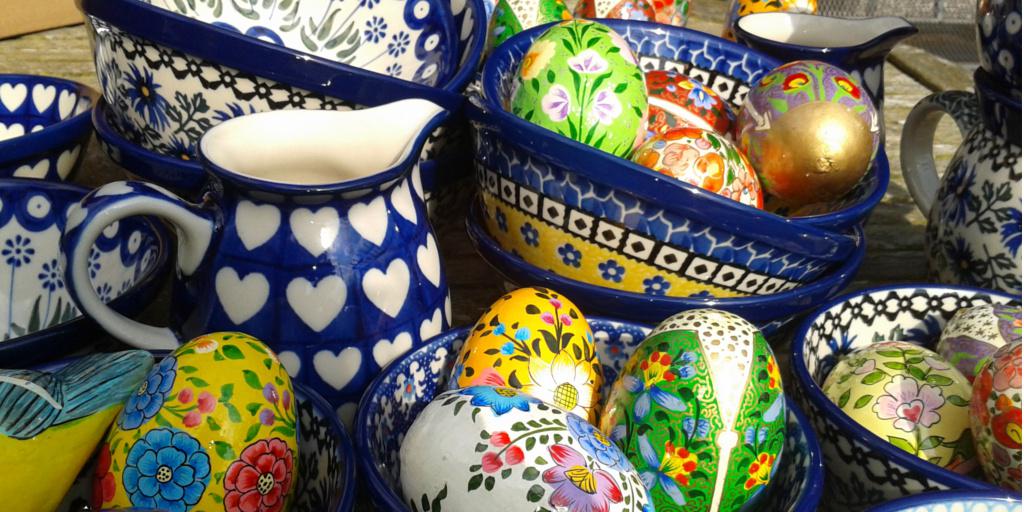 FilipskiKirkus's tweet image. We&apos;ll have Handpainted Kashmiri Wooden Eggs &amp;amp; #polishpottery Eggcups on our stall @treaclemarket this Sunday! #Easter