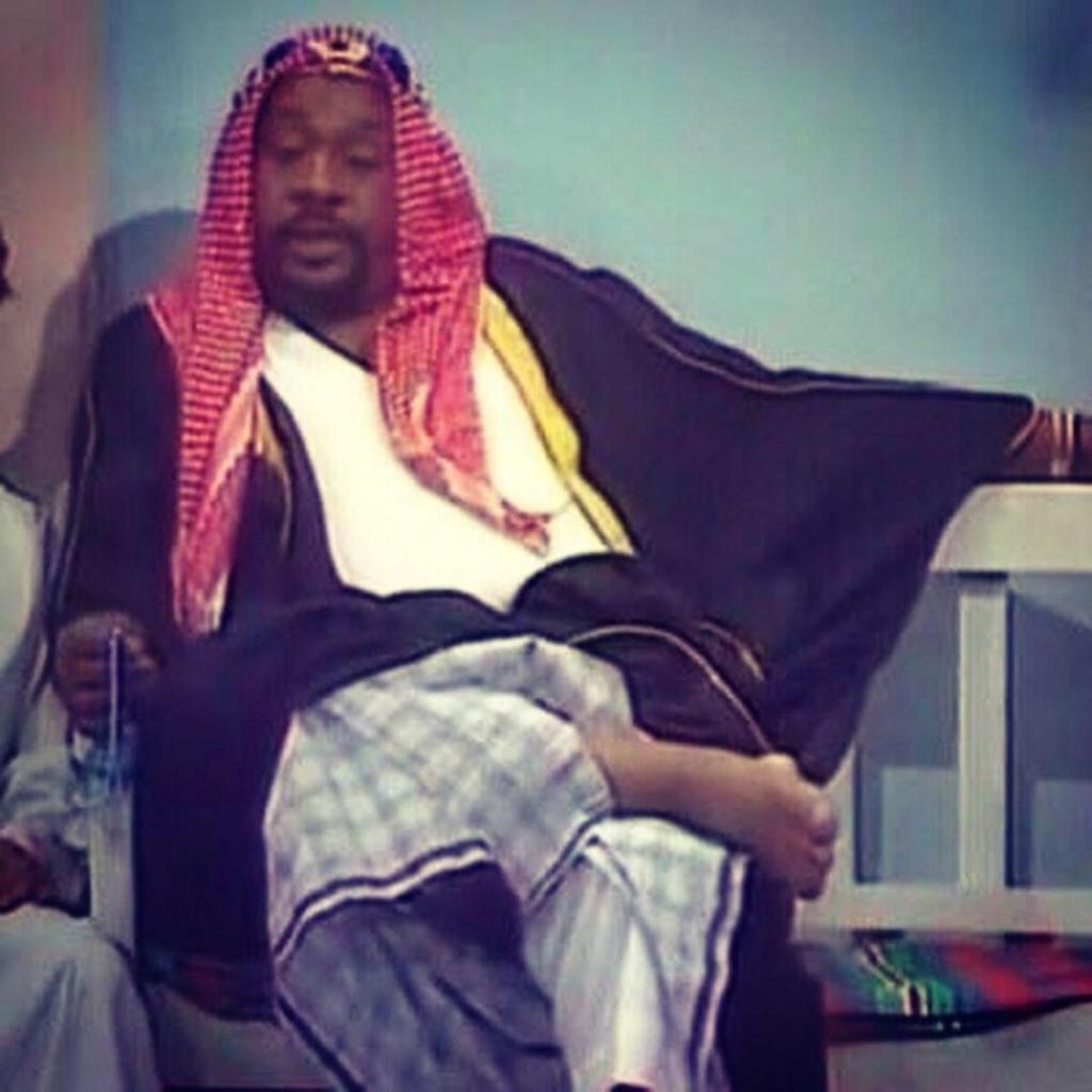 Sary_q8's tweet photo. #السويد_تعتذر_للسعودية 

وضع السعوديين حالياً😂 http://t.co/uoJ3SqPrOk