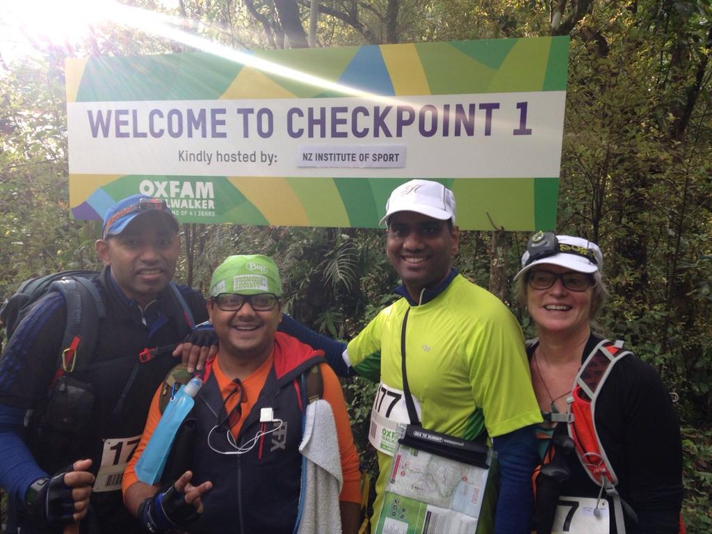 TheHopeWalkers's tweet photo. The support team awaiting the awesome foresome to arrive into check point 2 #TheHopeWalkers #otwnz #36hours http://t.co/NdYIpE4YYl