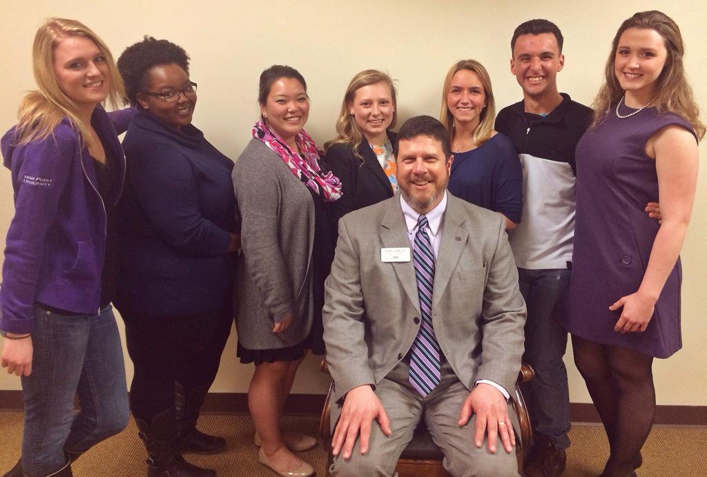 HpuPeer's tweet image. The Peer Mentor Exec. Board is having a great time so far meeting the new kids during the first Early Registration!