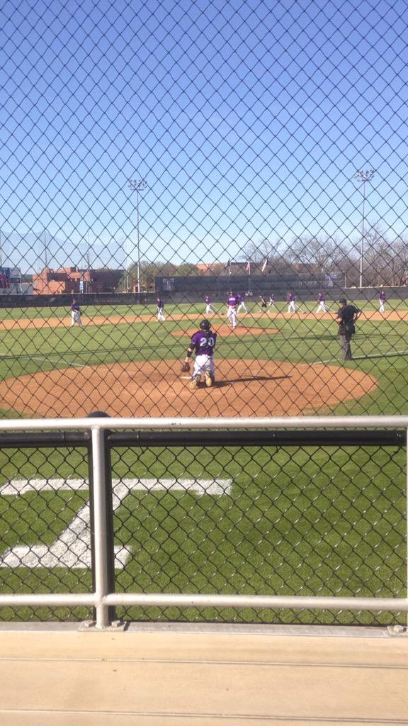 BrittKeens's tweet photo. This is my happy place๐โพ๏ธ๐ #TarletonBaseball http://t.co/yxvbUkWt0v