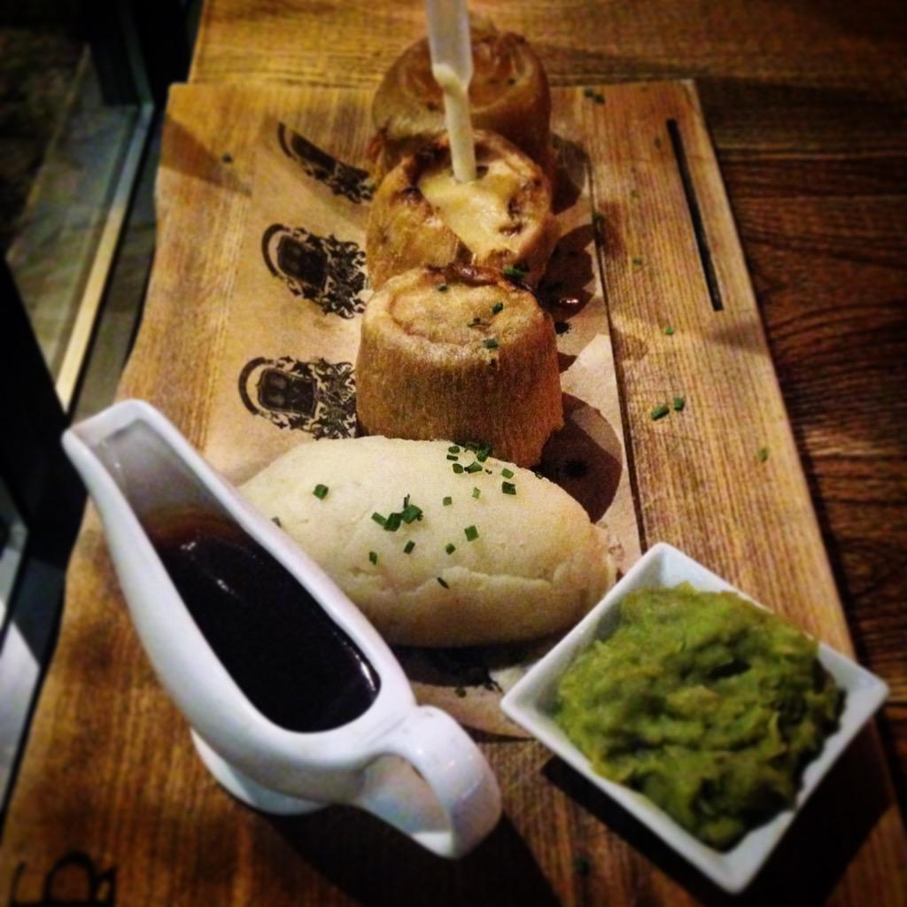 MDOG_Manchester's tweet photo. TRIO OF PUDDINGS (BEEF/SMOKED HADDOCK/LAMB) @beefandpudding! #newmenu #mdog #manchester #dining #beefandpudding http://t.co/Qa2s2LlCBa