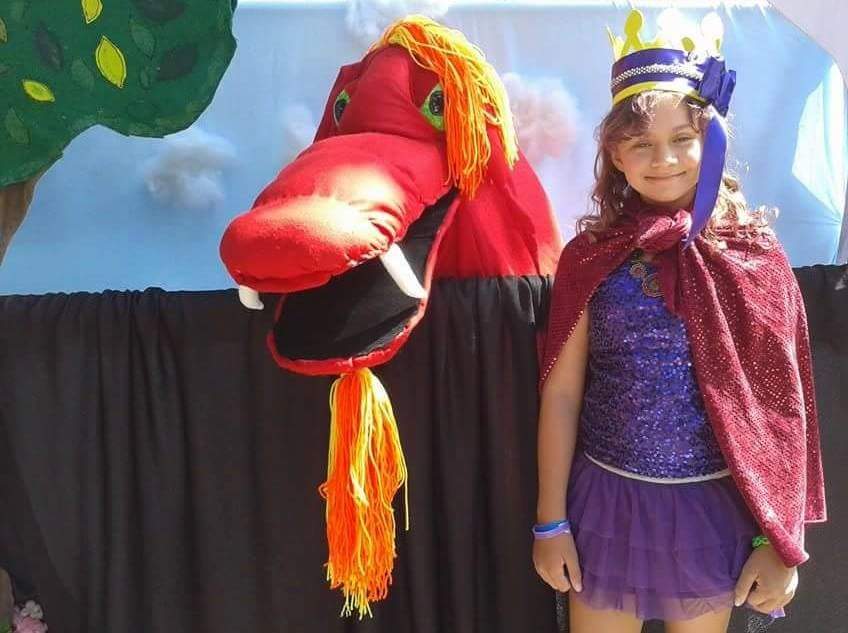 YatesSunsister4's tweet image. Bringing Princess Rain and the Dragon to life. #readoutloud #OBOSD nominee @TaylorAndSeale