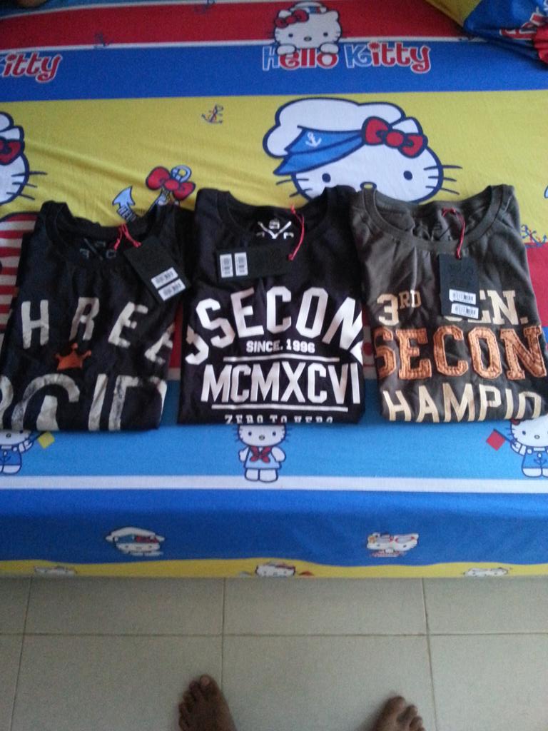 RizaldiTriAnggi's tweet image. Hasil belanja di @its3second Medan gann.. =D