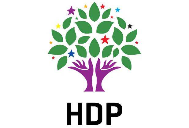 cnnturk's tweet photo. HDP İstanbul'dan bu isimleri aday gösterecek! http://t.co/OGtXD5VTL3 http://t.co/oF4c1udzgM
