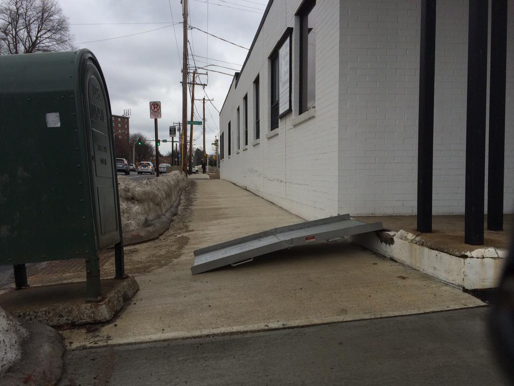 DisabilityProbs's tweet image. The thought is nice, but nicer would be not blocking the whole sidewalk. #DisabilityProblems