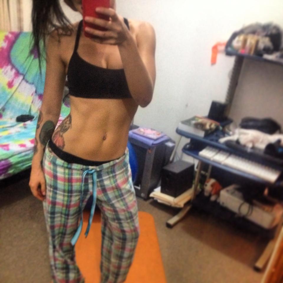 Alejitarpo23's tweet photo. @FlT_MOTIVATION  #motivation #fitmotivation  😴nite nite 😴❤️ http://t.co/J1f4huycOn