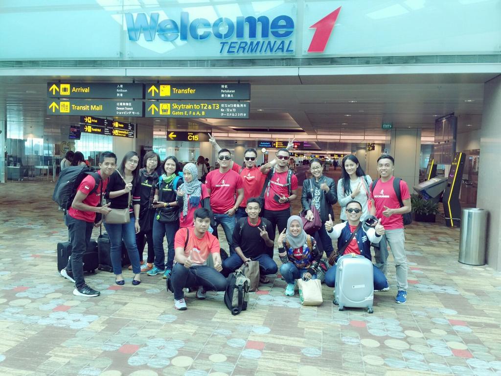 Alhamdulillah, rombongan <a href="/IndoRunnersKDI/">IndoRunners Kendari</a> tiba di singapura #IndoRunnersKDIGoesToSingapore