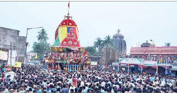 Another RathYatra in Odisha. This time it is Lord Lingaraj's RathYatra. #Bhubaneswar #RukunaRath #Ashokastami