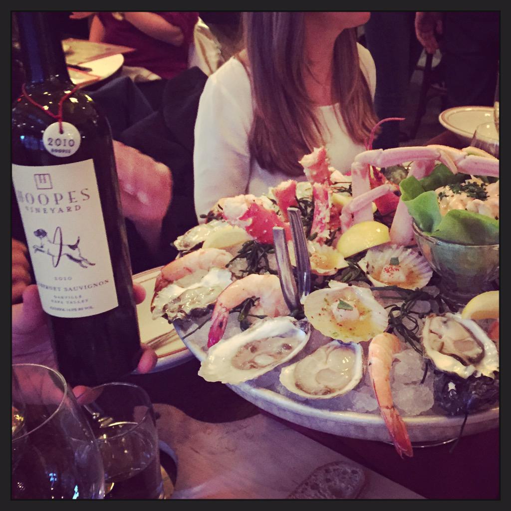 HoopesLindsay's tweet photo. Eating amazing seafood at Le Dip! Oh, and having some fabulous Hoopes wine! http://t.co/iIfCaxaeQx