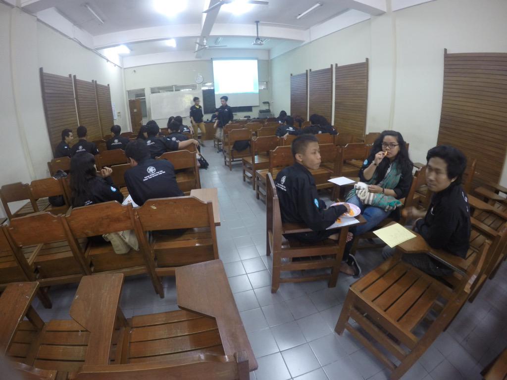 KMTNTF FT UGM (@kmtntf_ugm) on Twitter photo Sesi parallel untuk dept <a href="/OS_KMTF/">Departemen OS KMTF</a> di isi oleh mas Fahmi Fahrurrozi- kadept OASE 2013-2014 Sesi parallel untuk dept <a href="/OS_KMTF/">Departemen OS KMTF</a> di isi oleh mas Fahmi Fahrurrozi- kadept OASE 2013-2014
