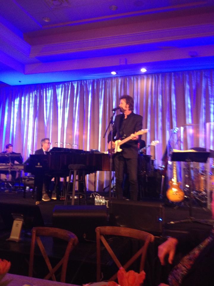 Ronnie Dunn slaying it at CFN Founders dinner tonight. Celebrating Reba McEntire\s Birthday. Happy 60th Reba 