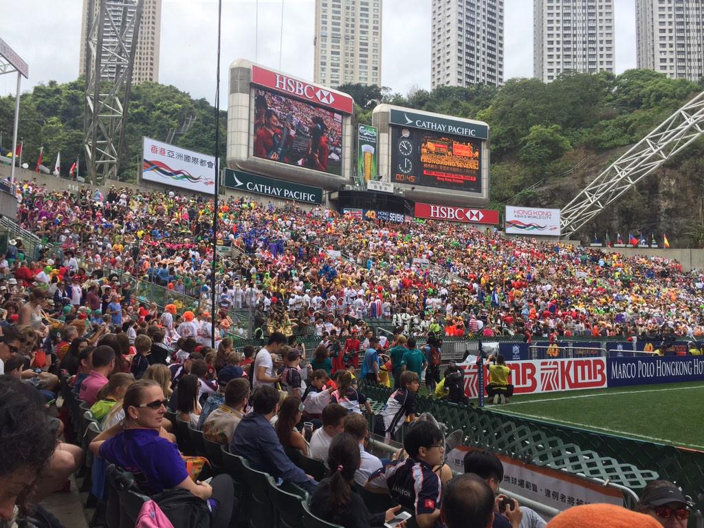 South stand is already closed at 8.30am at the Hk sevens! That's commitment with a hangover