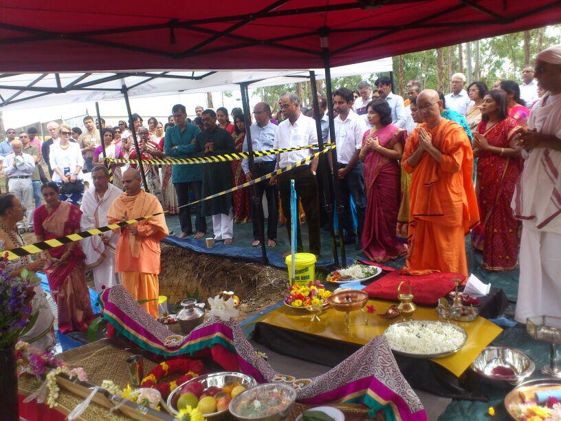 vedantabrisbane's tweet image. Beautiful photos from this morning's bhumipuja. @SpringfieldQST