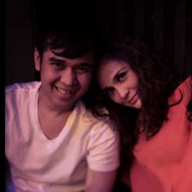 KapanLagicom's tweet photo. [Berita Foto] Potret Alm. Olga Syahputra Bersama Selebriti Tanah Air http://t.co/MKmw3QLDPt http://t.co/nYHerOd8P4