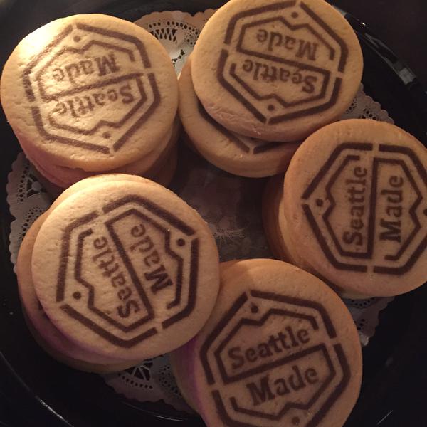 TangoFoxtrot_us's tweet photo. Great launch party tonight, thanks to @goodbiznetwork helping us all appreciate the good stuff that's #seattlemade http://t.co/cPc4jftEF8