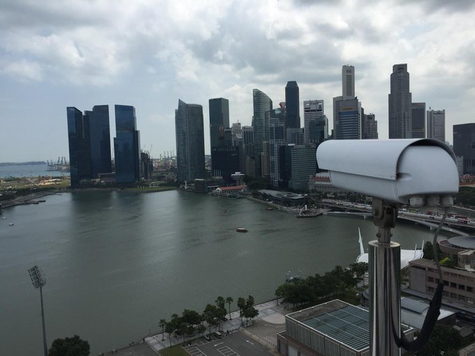 Watching the cctv watching the city. http://t.co/kexmzFCeaG