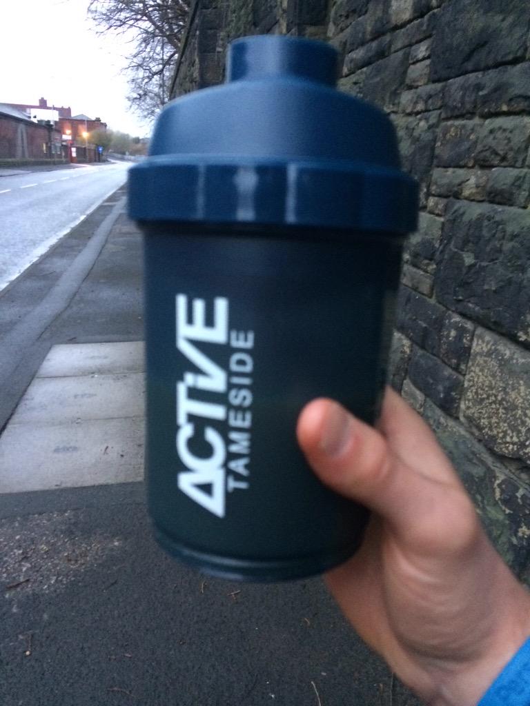 Daniel79Turner's tweet photo. When you leave your thermos mug at work!! Get a brew in this πβοΈ #neededabrew http://t.co/XCgPeuZM7E