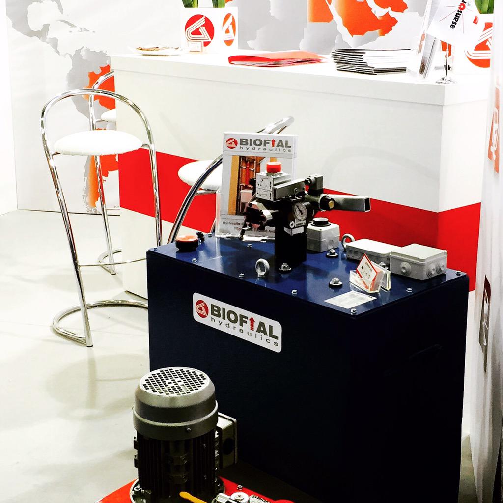 BIOFIAL's tweet photo. #day_3 #biofial #biofial_hydraulics #asansor #asansor_istanbul #asansor_istanbul_2015 #biofial_team #Hydraulics http://t.co/uvsaRf1MLa