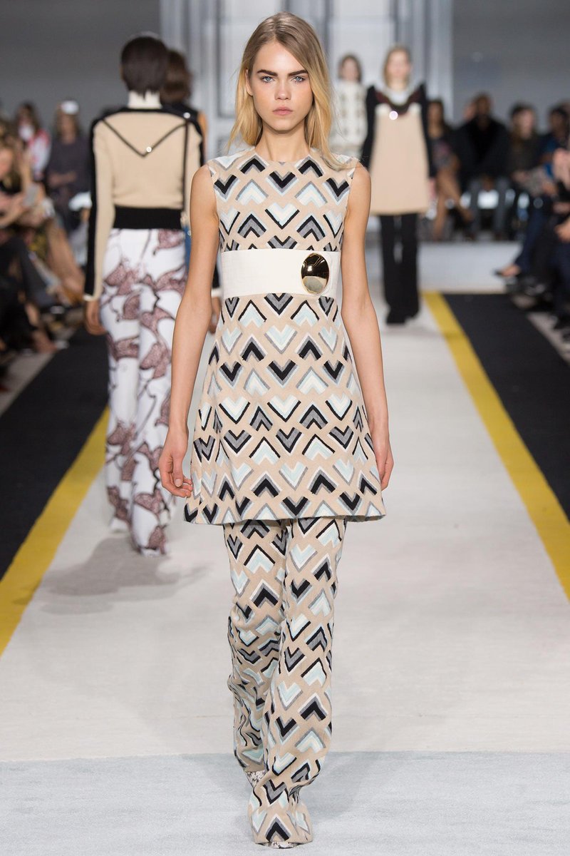 femalemodelsbot's tweet image. Line Brems (Danish model, born in 1997) at Giambattista Valli &amp;amp; Tommy Hilfiger FW 2015