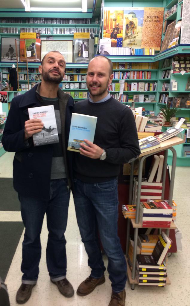 LibreriaLirus's tweet photo. @fabioilgenovesi e #enrico #macioci alla #Lirus @Librimondadori.Due bravi autori italiani che vi consigliamo. http://t.co/BclrOANvsB