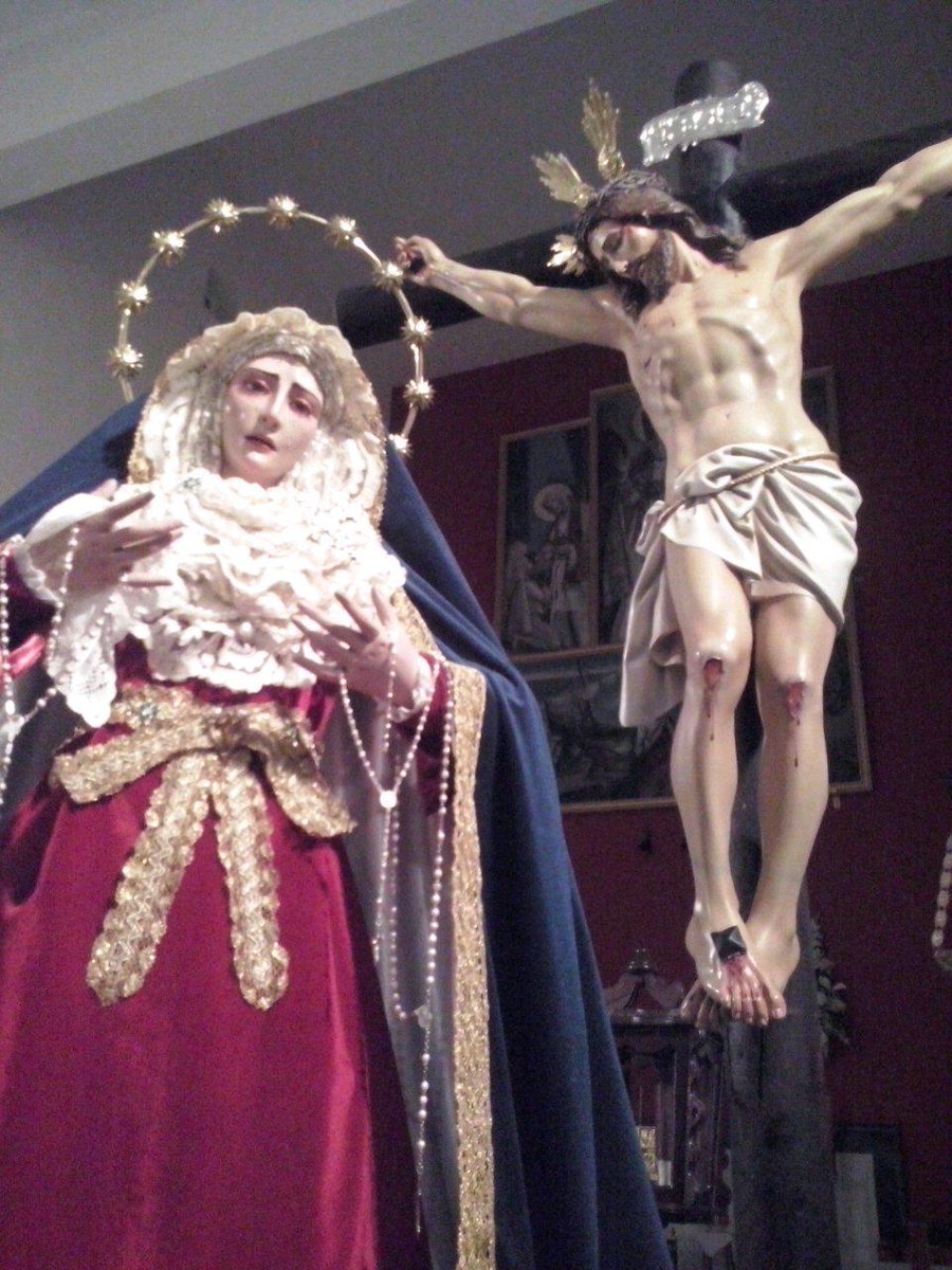 A pocas horas de nuestra Estacion de Penitencia, q sera a las 19:00 h.
Todo esta listo, solo queda disfrutar.