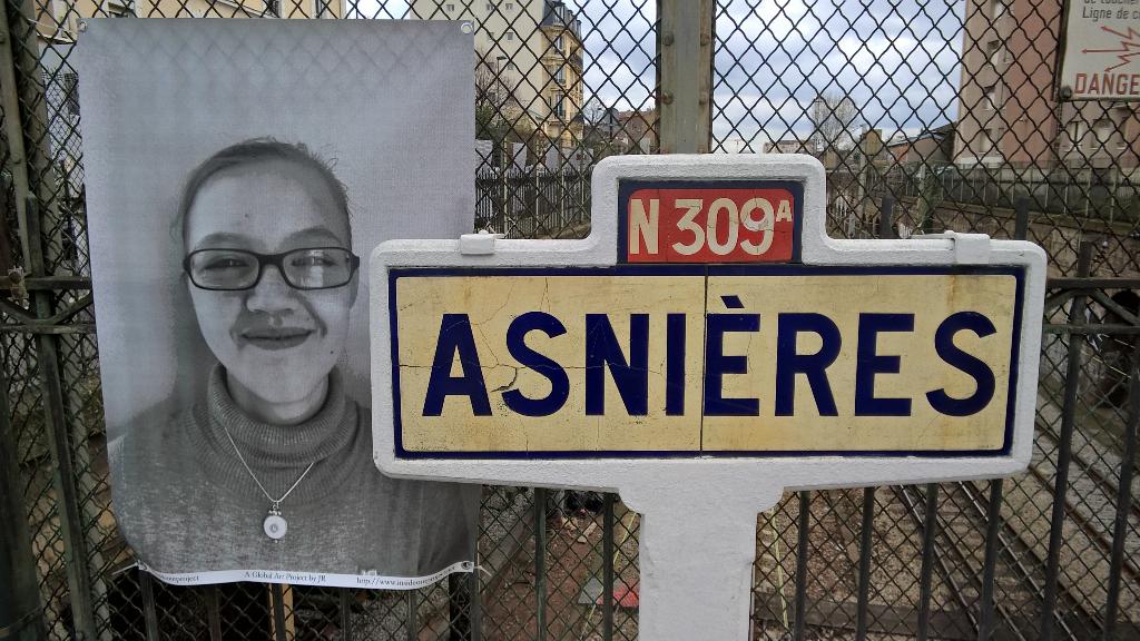 SandraReinflet's tweet photo. Sauvons la gare Lisch, opération renaissance. Future cité du voyage ? #garelisch #Asnières #nicolassirot http://t.co/vQWkegLWPh