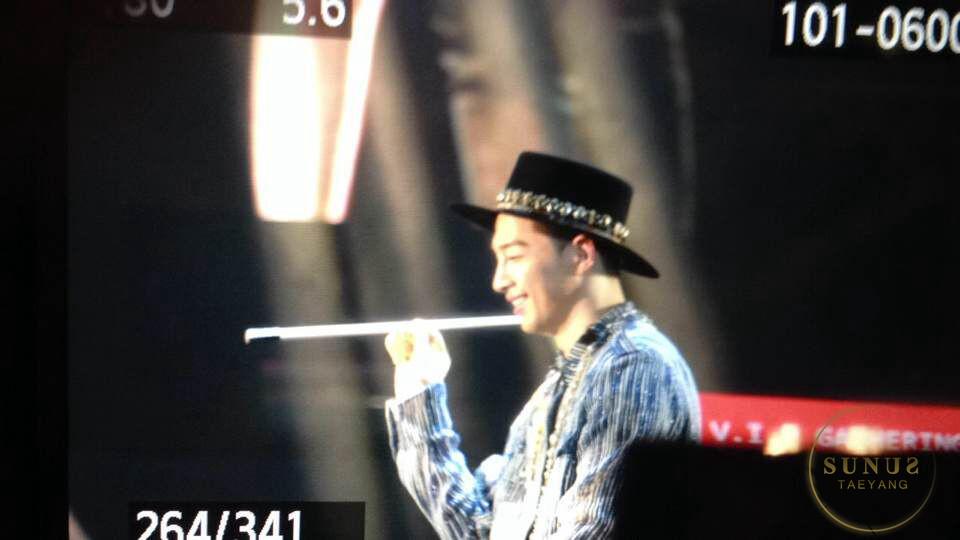 [28/3/15][Pho/Vid] GD, Taeyang và Seungri @ Fanmeeting ở Phúc Châu, TQ CBL2rfsUwAACnaE