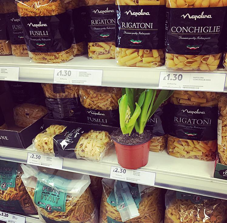 @Tesco I love what your doing here, bringing some colour to the pasta aisle 👍🎉#SunburyUponThames #FoodShopping