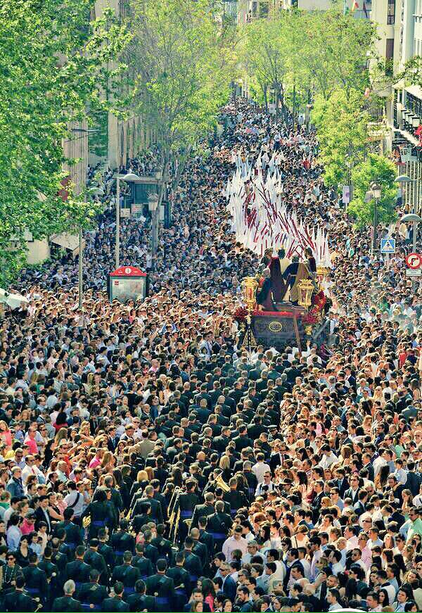 QueDiseMiarma's tweet photo. Si queda 1 dia para que comienze la mejor semana santa del mundo, se dice y no pasa nada http://t.co/peru1bhW4D