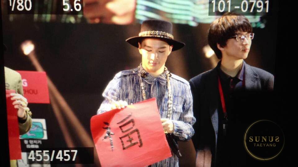 [28/3/15][Pho/Vid] GD, Taeyang và Seungri @ Fanmeeting ở Phúc Châu, TQ CBL6i3jUQAAXdJC